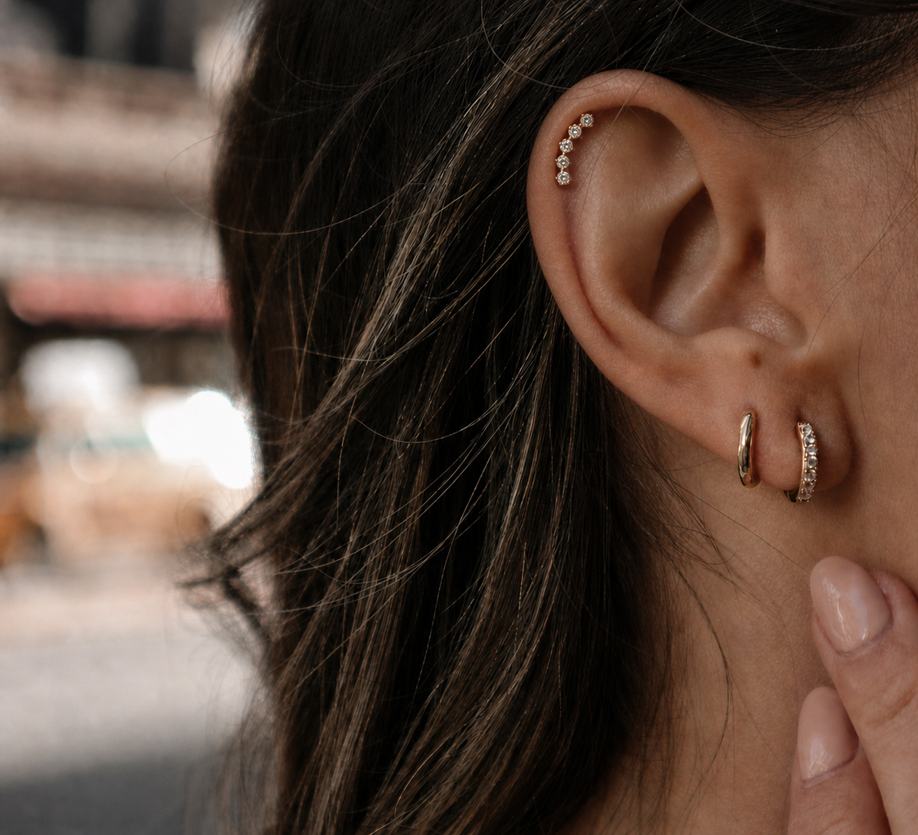 Crystal Climber Flat Back Labret Stud Gold