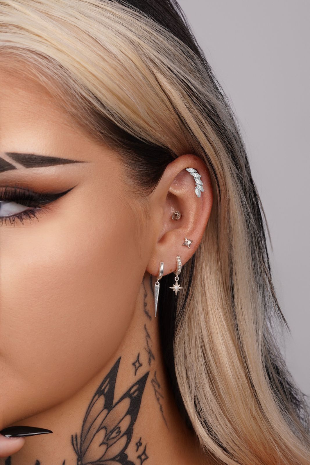 Floral Climber Labret Stud - Gold