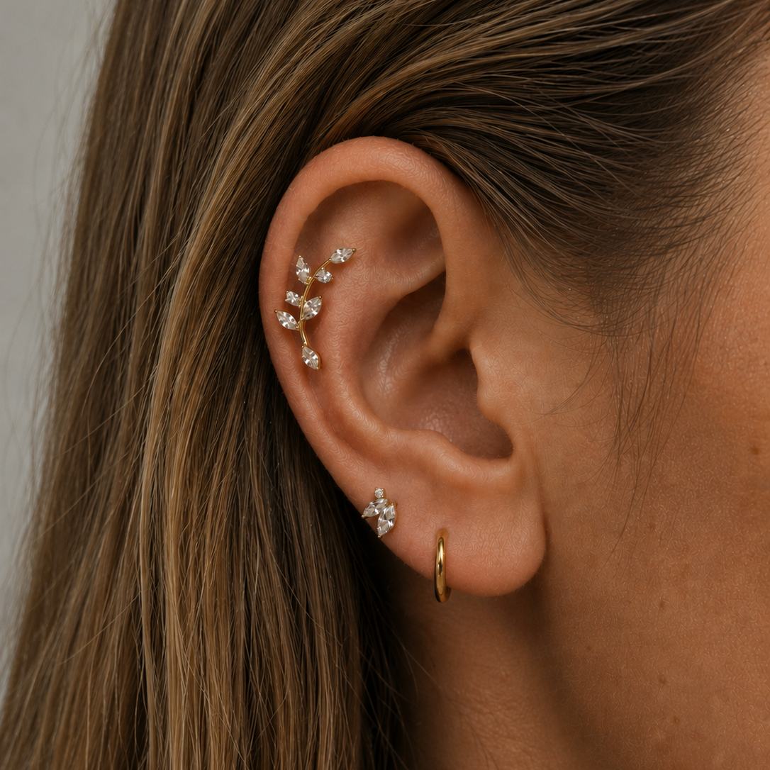 Floral Climber Flat Back Stud Gold
