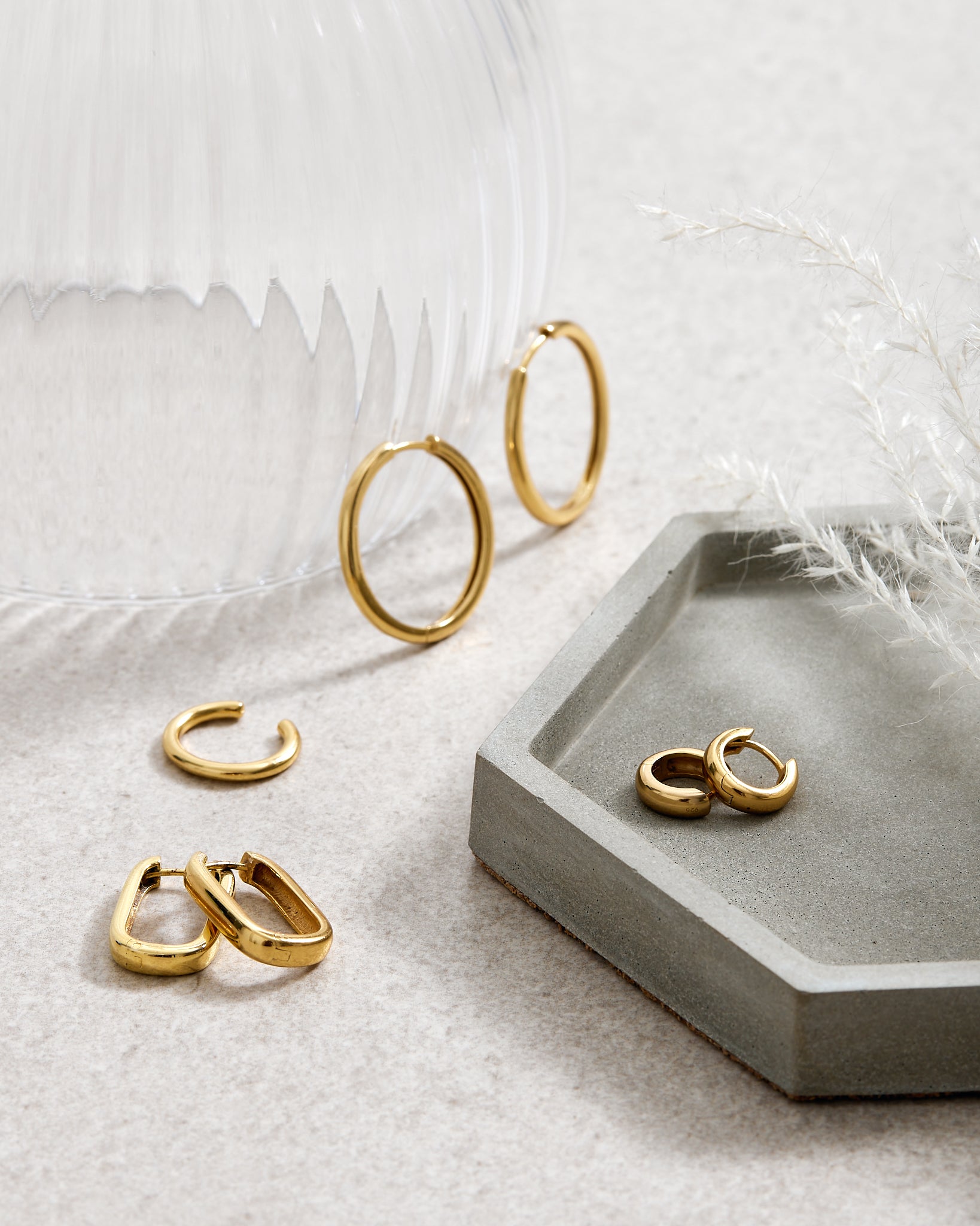 Oval Hoops Gold