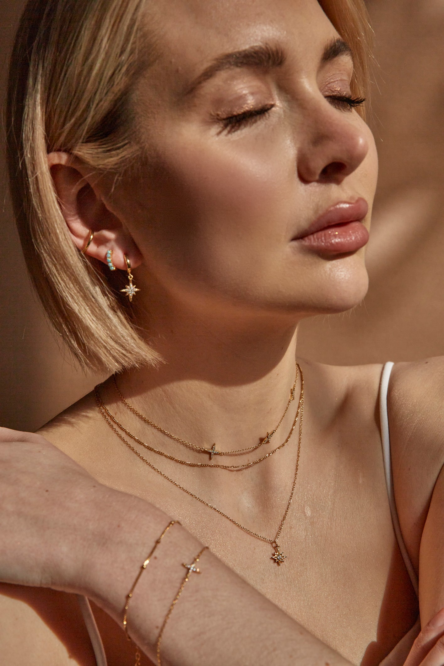North Star Choker Necklace Gold