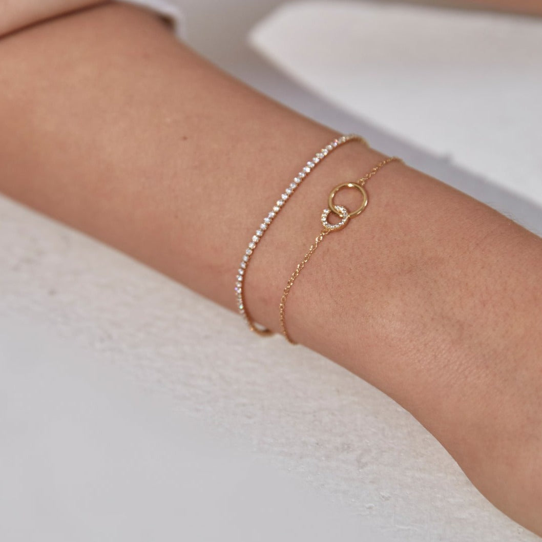 Infinity Bracelet Gold