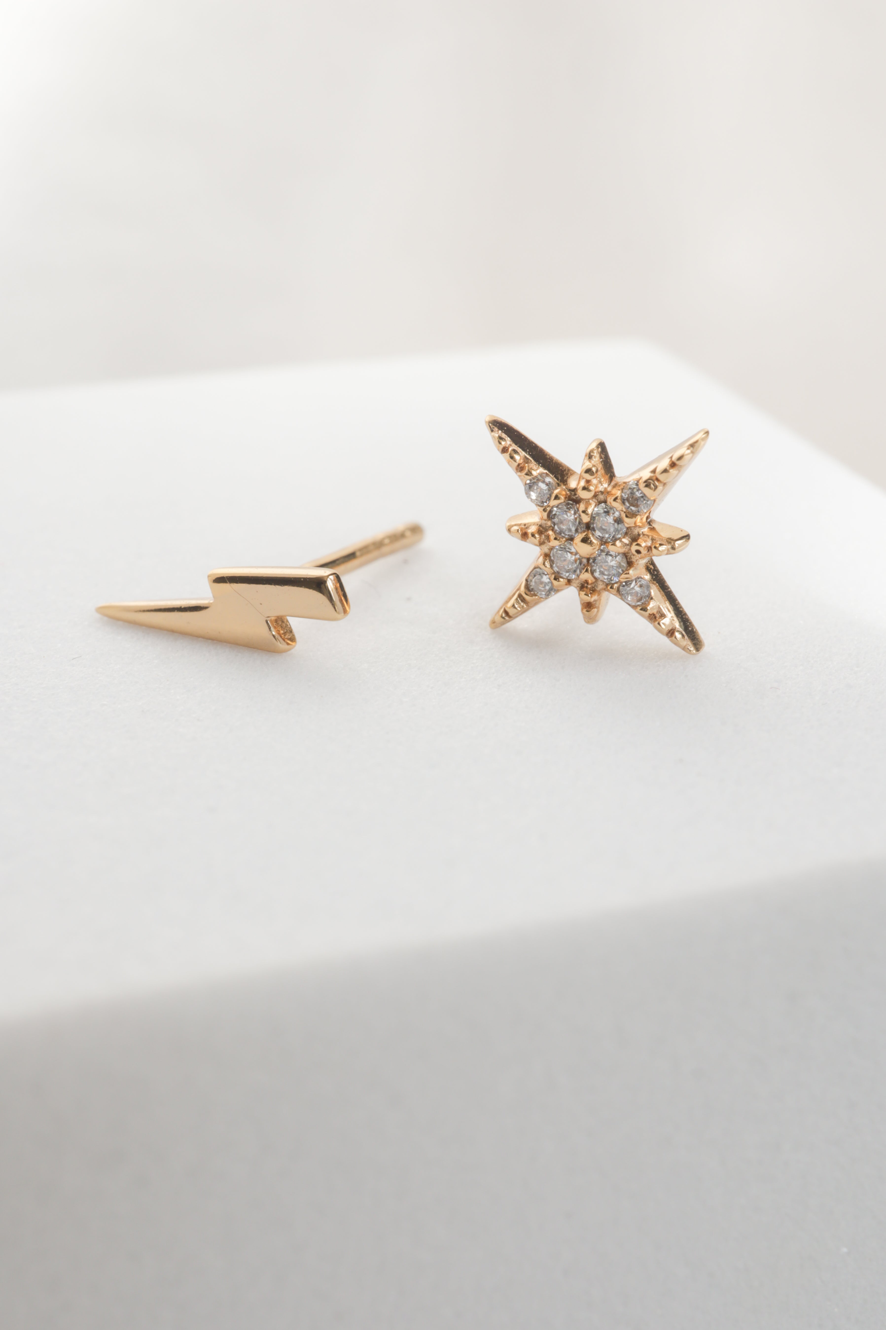 Starburst Studs Gold
