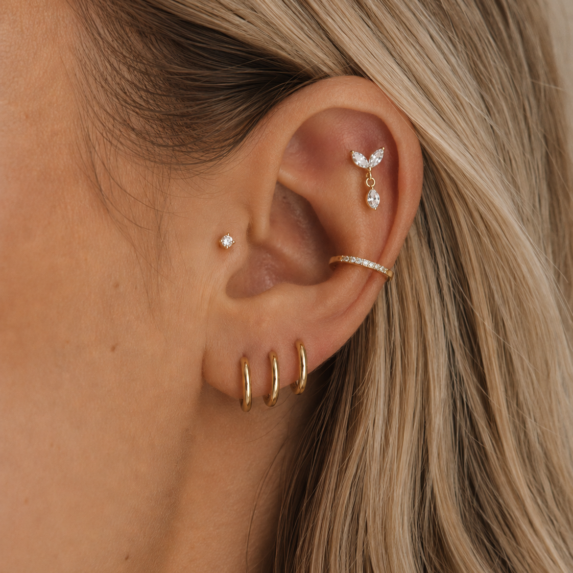 Marquise Cascade Flat Back Labret Stud Gold