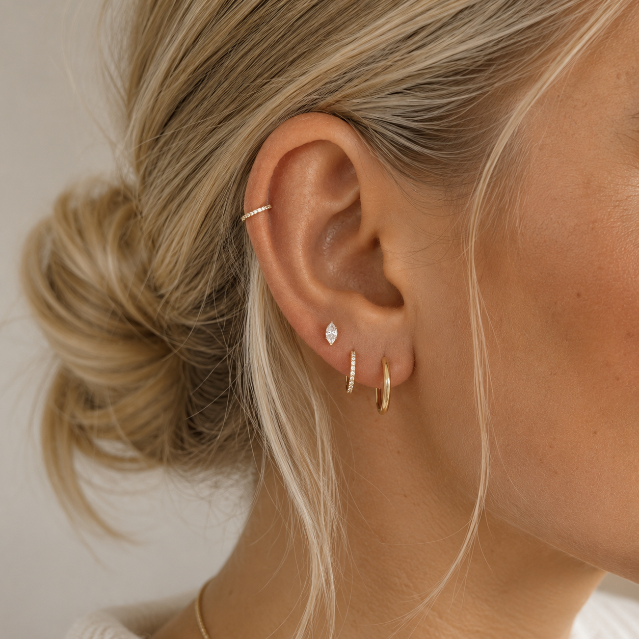 Invisible Set Marquise Flat Back Labret Stud Gold