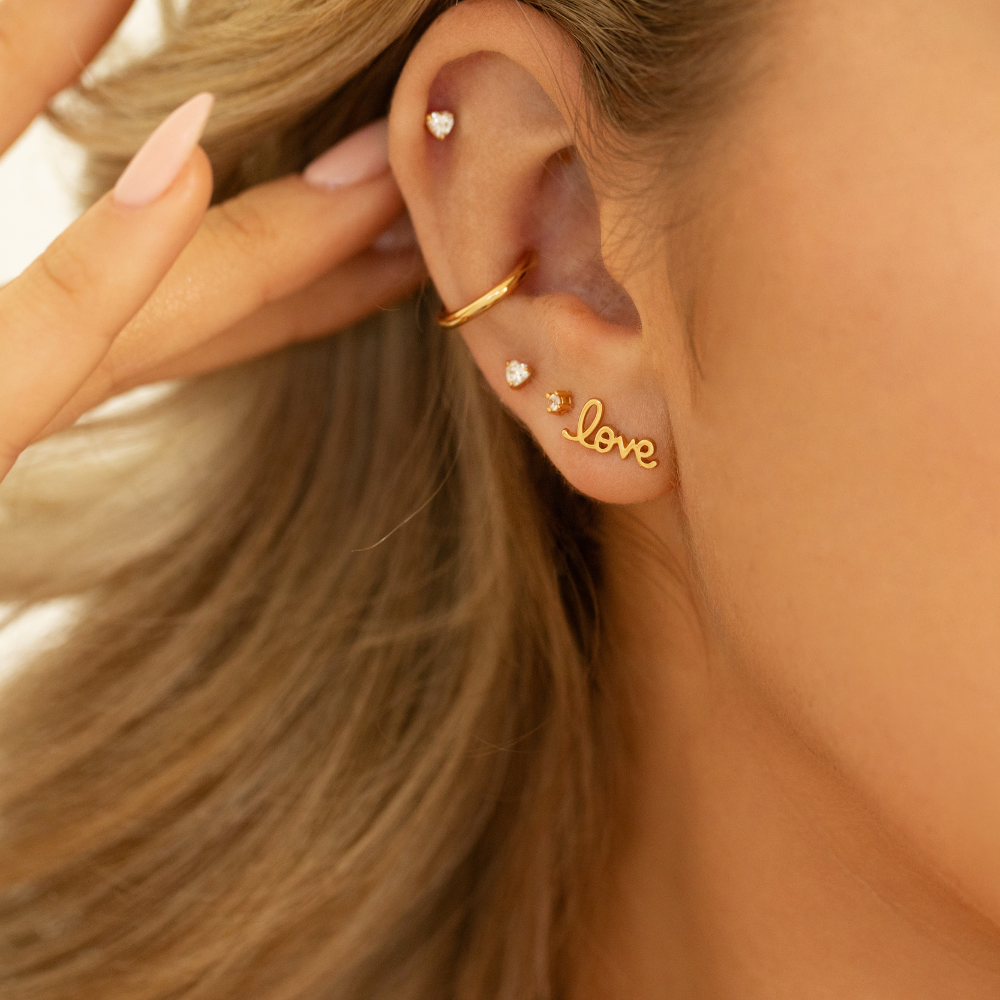 Crystal Heart Flat Back Labret Stud Gold