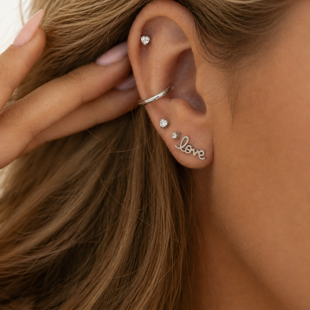 Crystal Heart Flat Back Labret Stud Silver