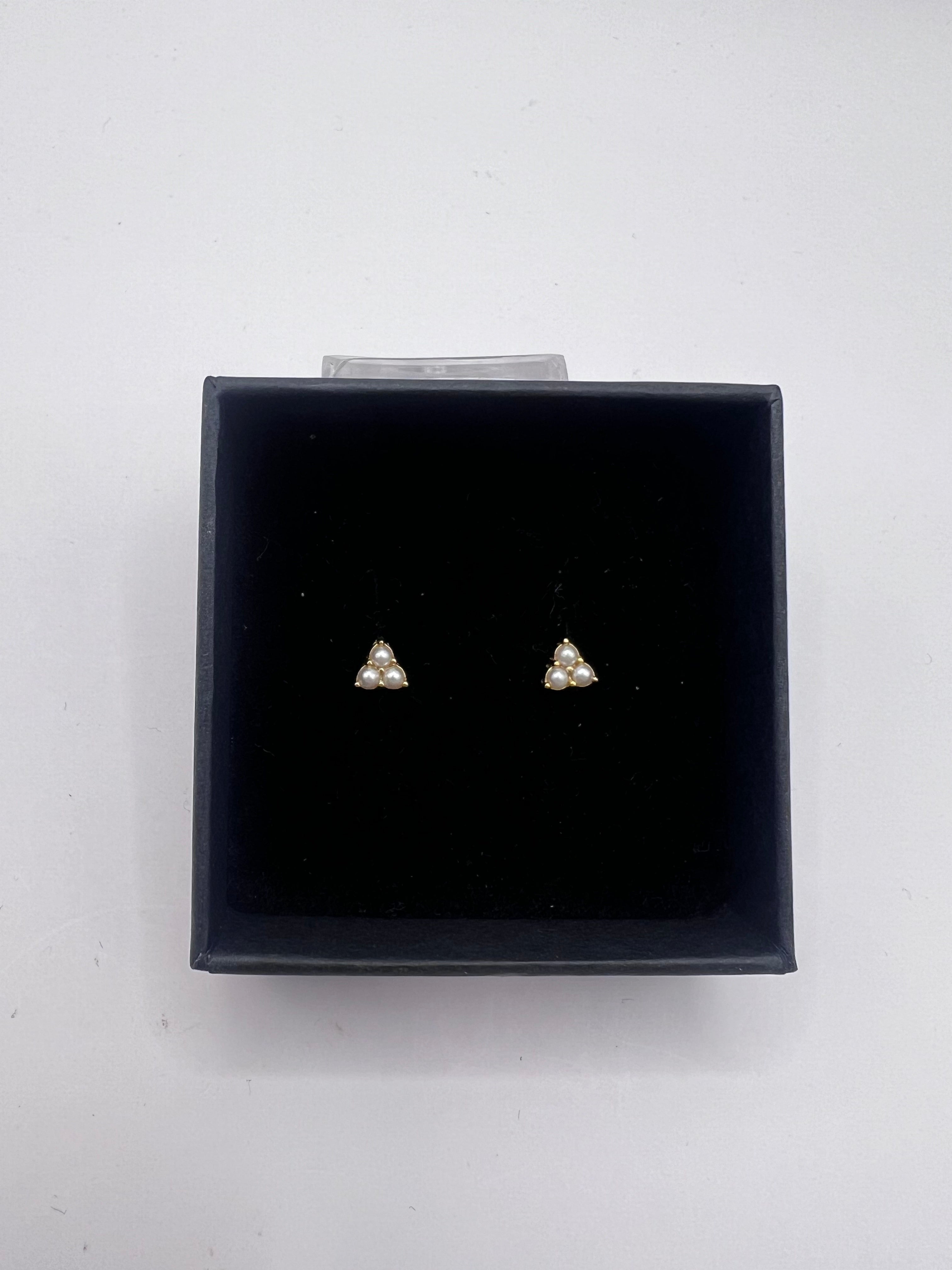 Pearl trinity studs