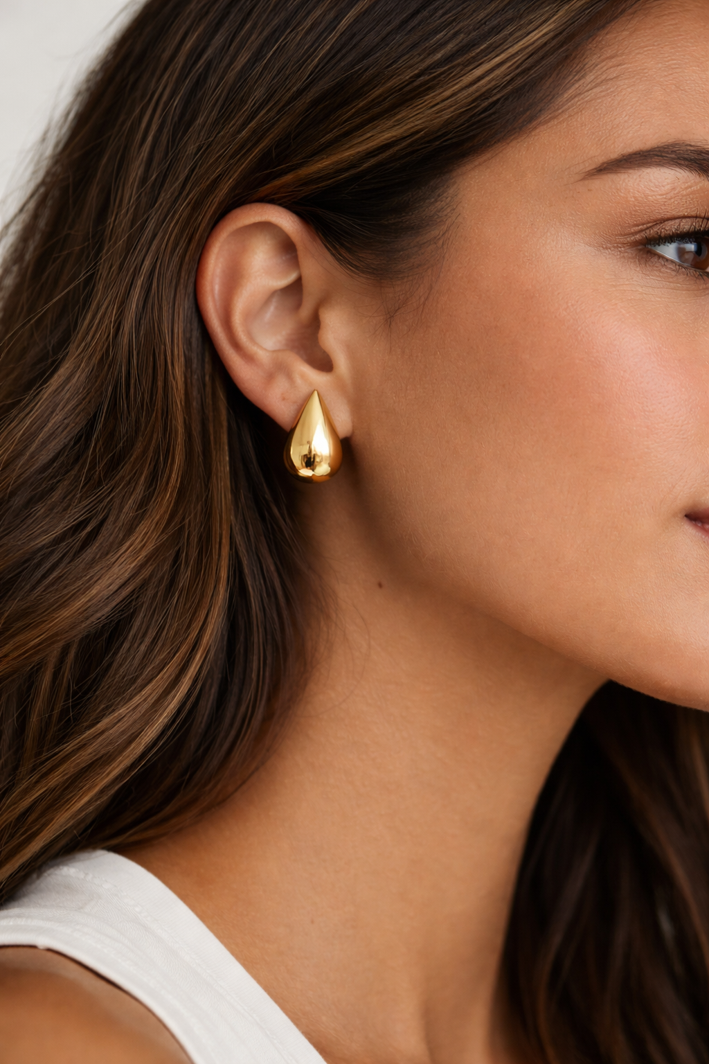 Teardrop Studs Gold