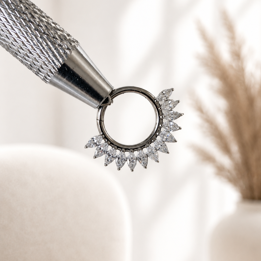Marquise Fan Clicker Hoop Silver