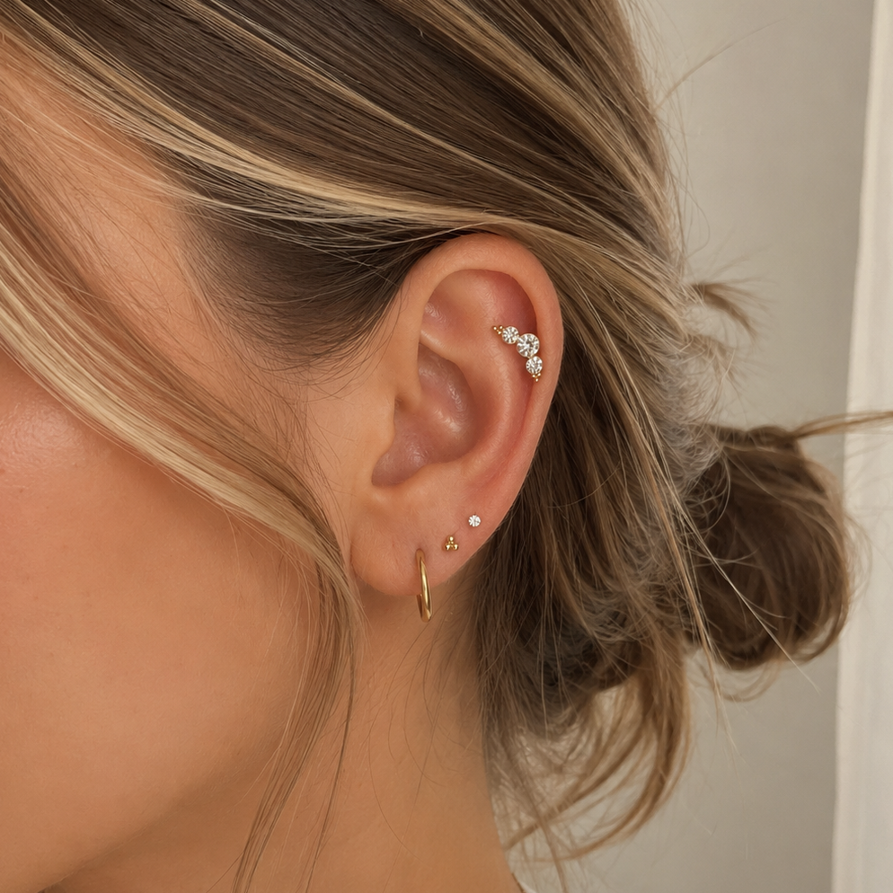 Bezel Sparkle Flat Back Labret Stud Gold