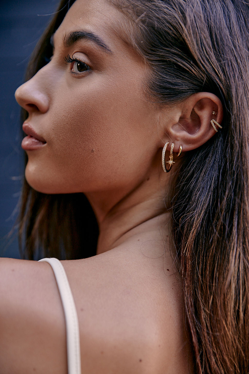 Midi Sparkle Hoop Earrings Gold